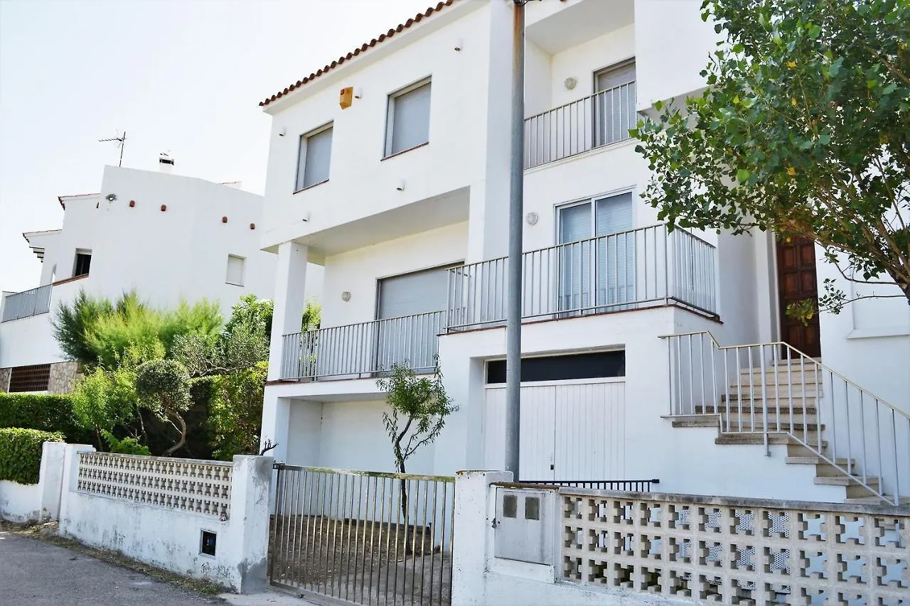 Vila Port Dalí 28 Llança